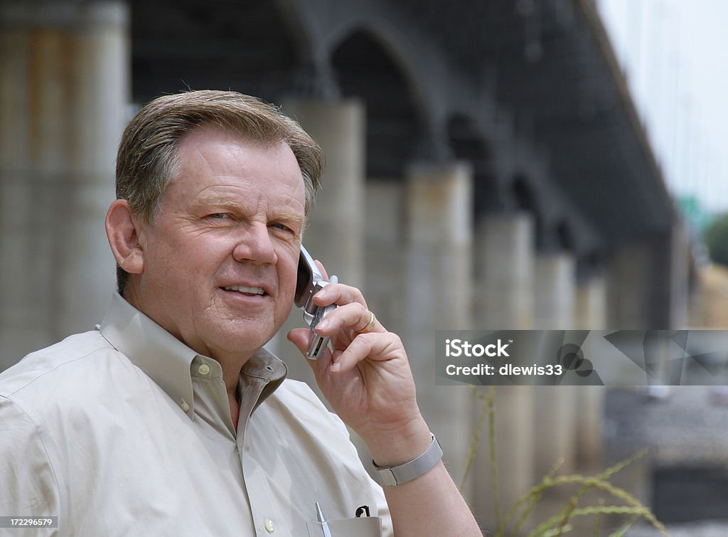 Senior auf einem Handy - Lizenzfrei 55-59 Jahre Stock-Foto