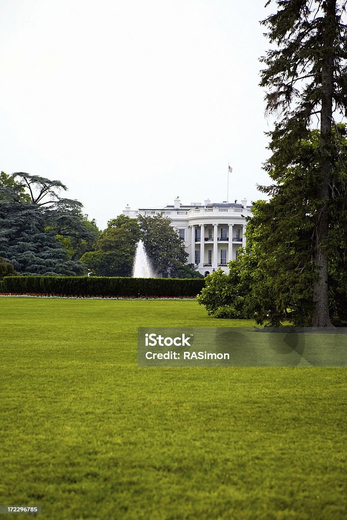 A Casa Branca (visto de trás - Royalty-free Ajardinado Foto de stock