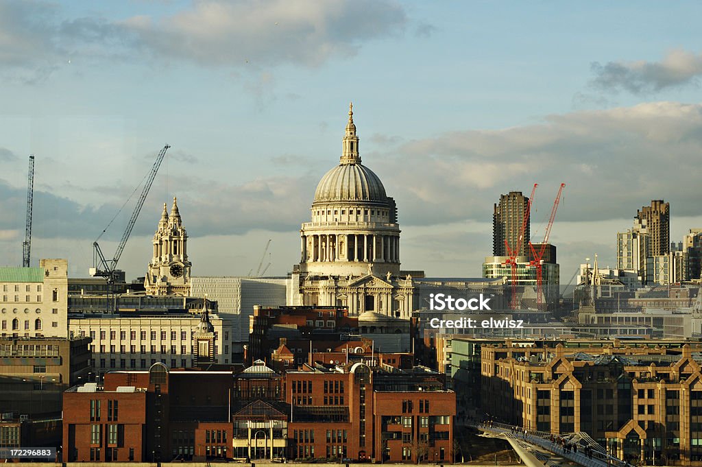 Widok St. Paul's na Thames - Zbiór zdjęć royalty-free (Architektura)