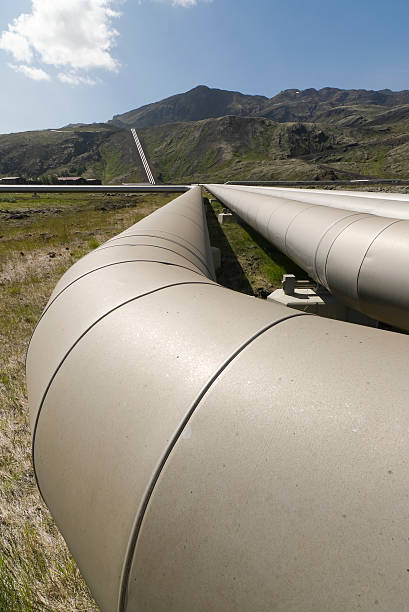 gorąca woda rury, wersja - geothermal power station pipe steam alternative energy zdjęcia i obrazy z banku zdjęć