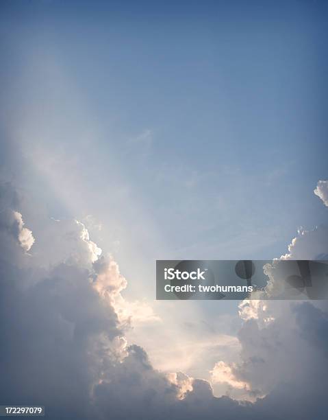 Wyświetlanie Sposób - zdjęcia stockowe i więcej obrazów Bezchmurne niebo - Bezchmurne niebo, Biały, Burza z piorunami