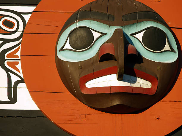 totem twarz, vancouver - tribal art zdjęcia i obrazy z banku zdjęć