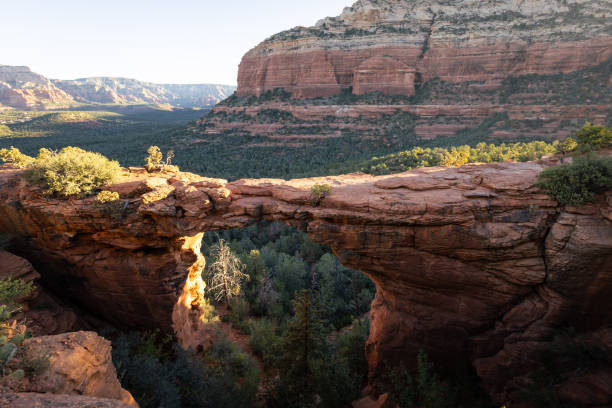 ponte dei diavoli a sedona, arizona all'alba - coconino national forest foto e immagini stock