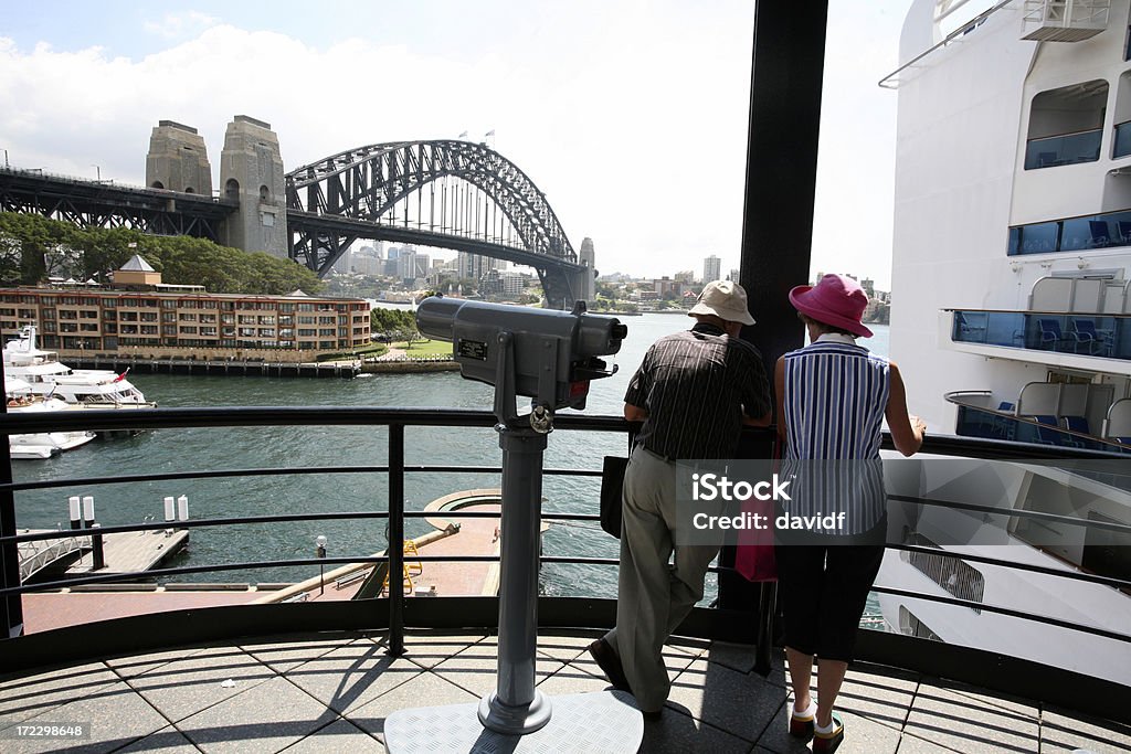 Touristes le port - Photo de Croisière libre de droits