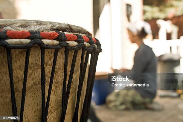 Djembe Mano Tamburo - Fotografie stock e altre immagini di Africa - Africa, Cultura africana, Popolo di discendenza africana