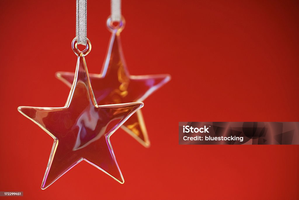 Enfeites natal em forma de estrela vermelha - Foto de stock de Bola de Árvore de Natal royalty-free