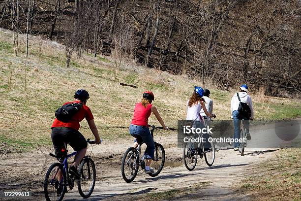 Photo libre de droit de Vélo Léquipe banque d'images et plus d'images libres de droit de Vélo - Vélo, Faire du vélo, Groupe de personnes