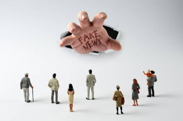istock Fear of the future: Fake News 1723022888