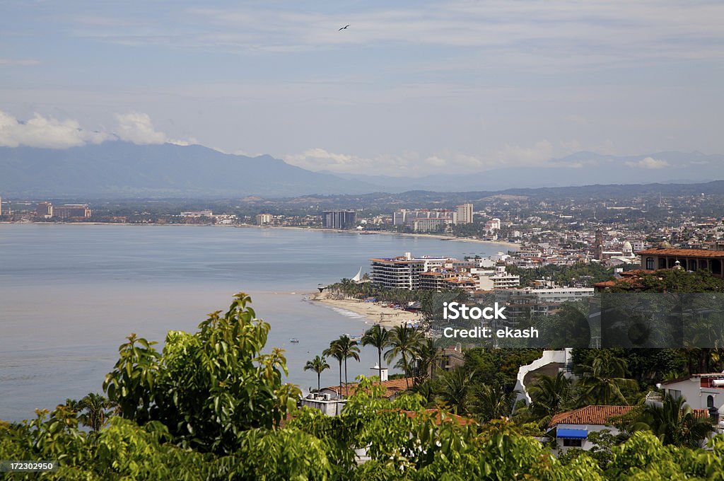 Vista sulla città di Puerto Vallarta - Foto stock royalty-free di Baia