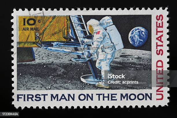 Vintage Ersten Mann Auf Dem Mond Stempel Ten Cents Stockfoto und mehr Bilder von Der Mann im Mond