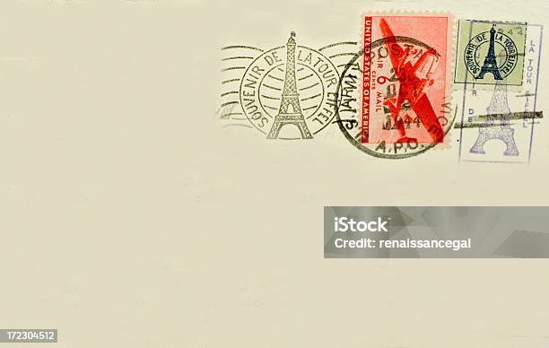 Torre Eiffel Lembrança Cartão Postal Com Marca Postal - Fotografias de stock e mais imagens de Cartão Postal