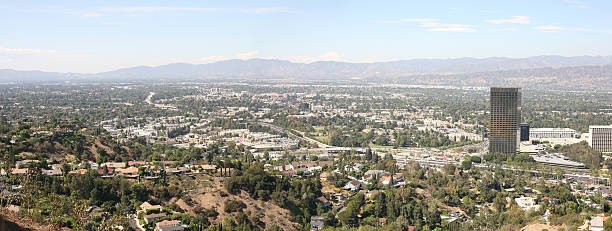 istock Panoramic View Of The San Fernando Valley 172305343
