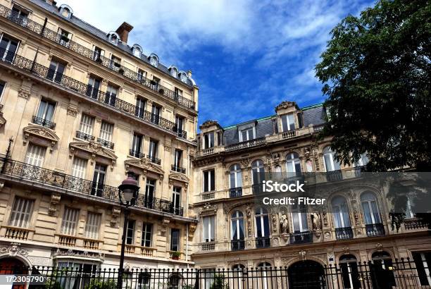 Hermosa Francés Esquina Foto de stock y más banco de imágenes de Arco - Característica arquitectónica - Arco - Característica arquitectónica, Arquitectura, Arquitectura exterior