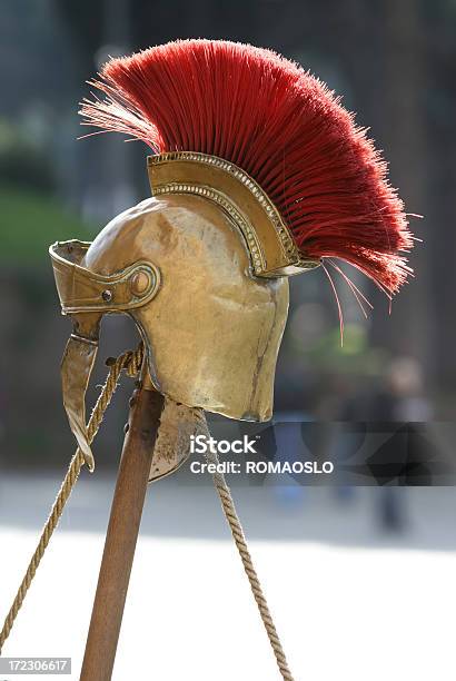 コピーローマのヘルメットローマイタリア - ヘルメット類のストックフォトや画像を多数ご用意 - ヘルメット類, 古代ローマ様式, フェザー
