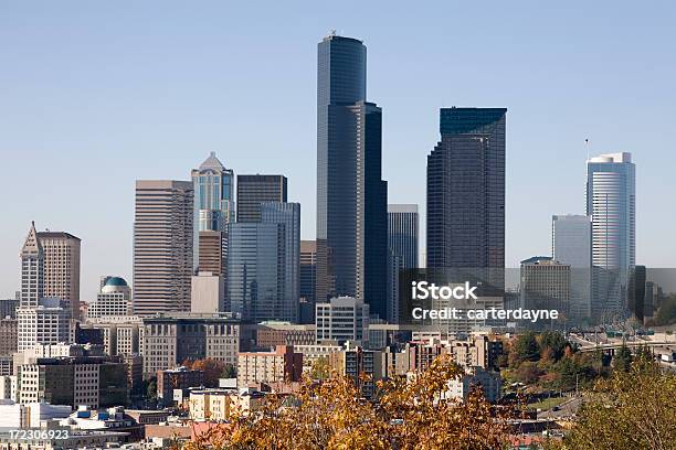 Photo libre de droit de De Seattle Au Cours De Lautomne banque d'images et plus d'images libres de droit de Ciel sans nuage - Ciel sans nuage, Seattle, 2000-2009