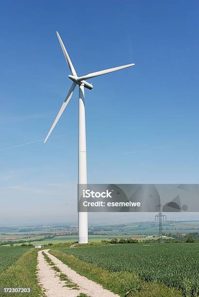 Turbina Wiatrowa - zdjęcia stockowe i więcej obrazów Turbina wiatrowa - Turbina wiatrowa, Elektrownia, Ścieżka