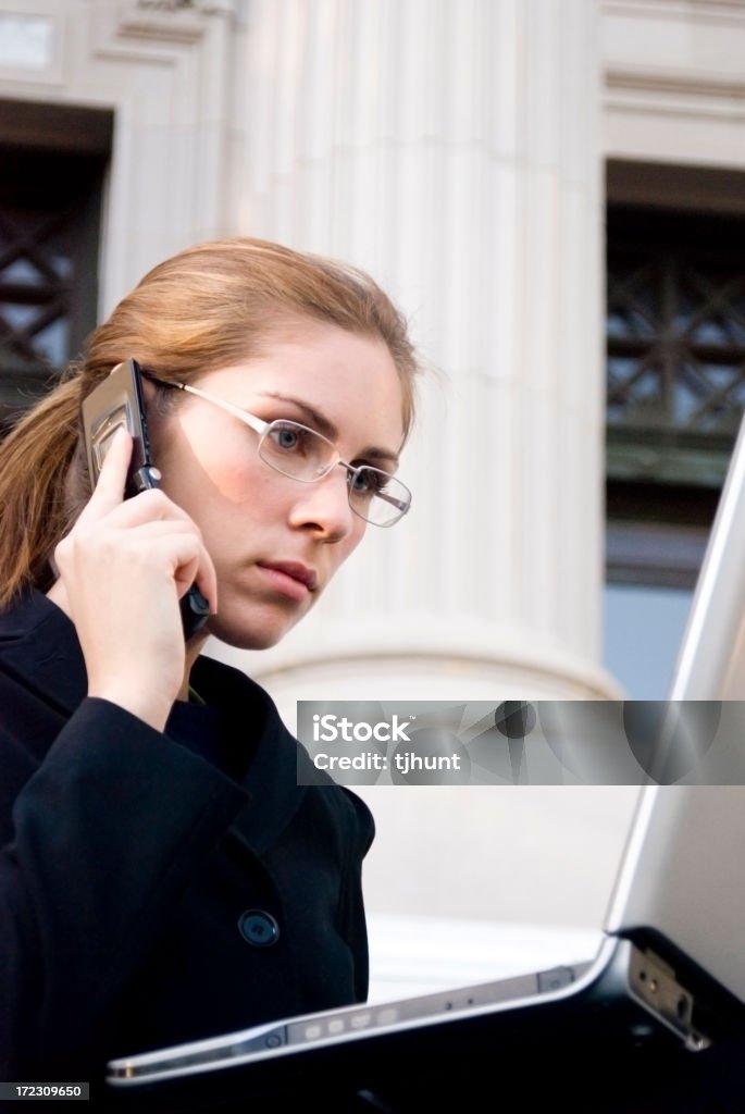Business-Frau mit Säulen - Lizenzfrei Anstrengung Stock-Foto