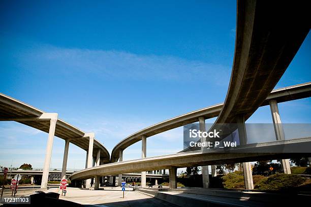 Freeway Incrocio Xxlarge - Fotografie stock e altre immagini di Autostrada - Autostrada, Autostrada a corsie multiple, Composizione orizzontale
