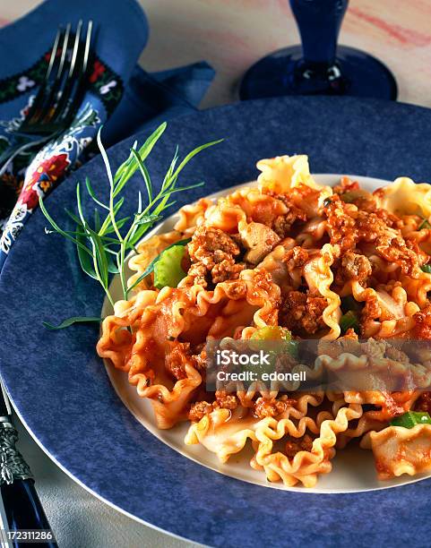 Lasagne Plateditalian Cibo - Fotografie stock e altre immagini di Tipo di cibo - Tipo di cibo, Blu, Carne