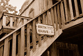 old-west-bad-und-shave.jpg?b=1&s=170x170&k=20&c=caiCICZB9yhoi9L3Ph6W9C3n26NSYx8hq19OpFNuOXU=