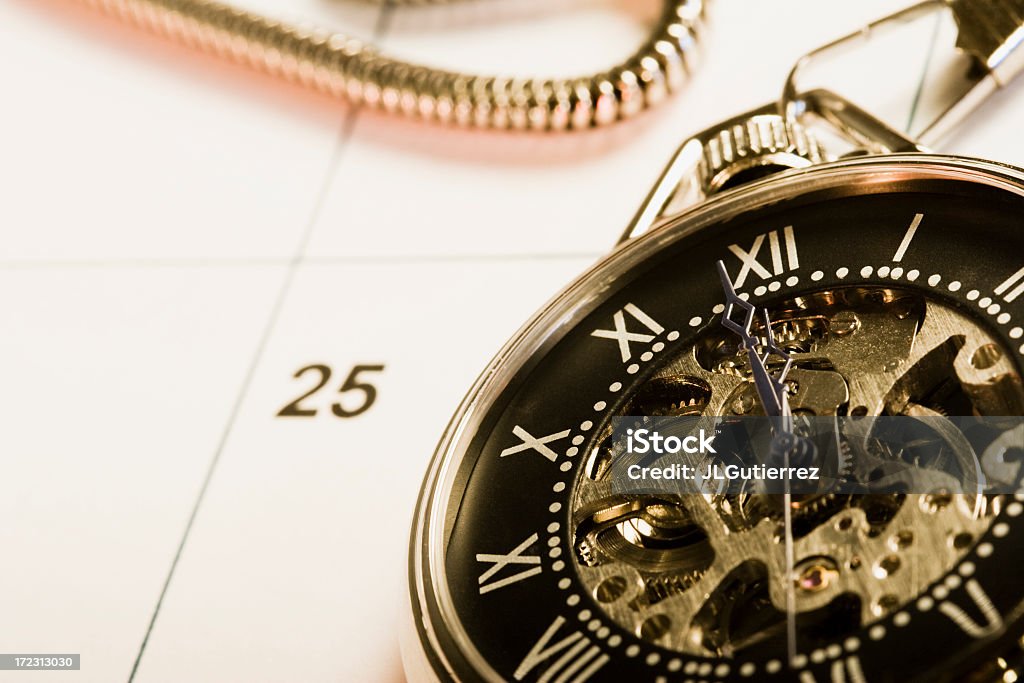 Pocket watch とカレンダー - 12時のロイヤリティフリーストックフォト