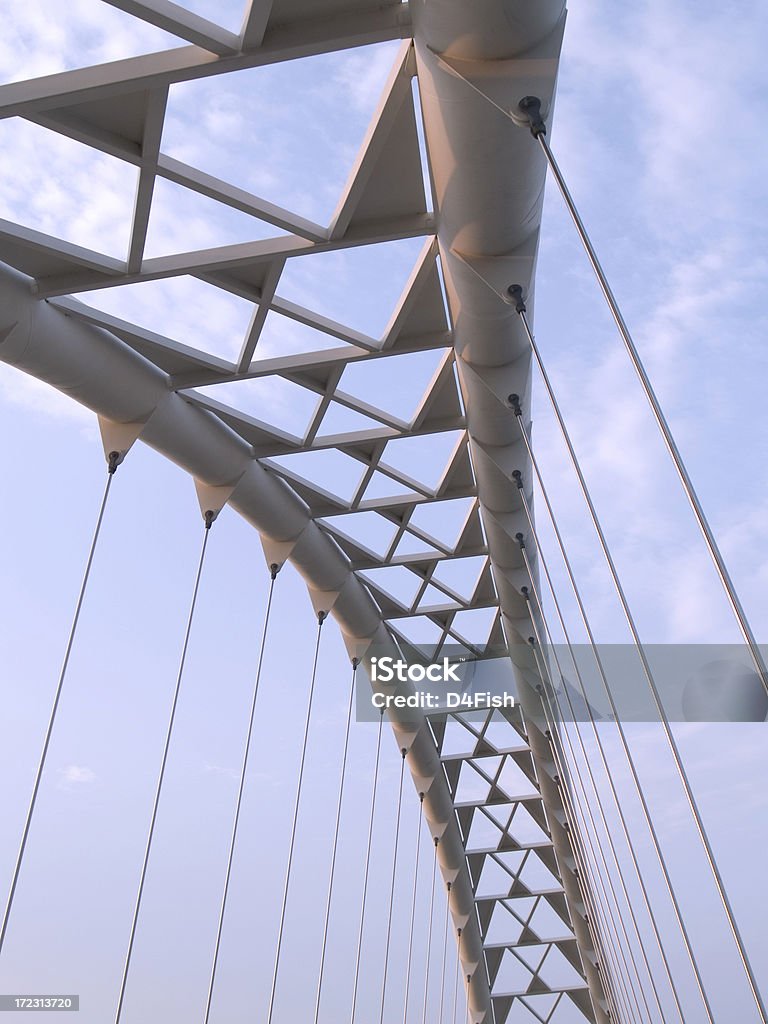 Hängebrücke in der Dämmerung - Lizenzfrei Brücke Stock-Foto