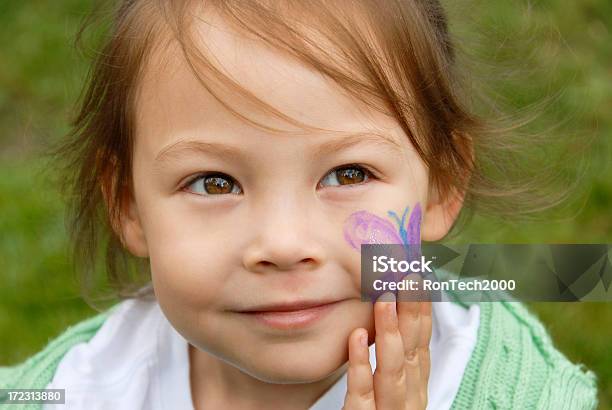 Foto de Rosto Pintado e mais fotos de stock de 2-3 Anos - 2-3 Anos, Aluno de Jardim de Infância, Asiático e indiano