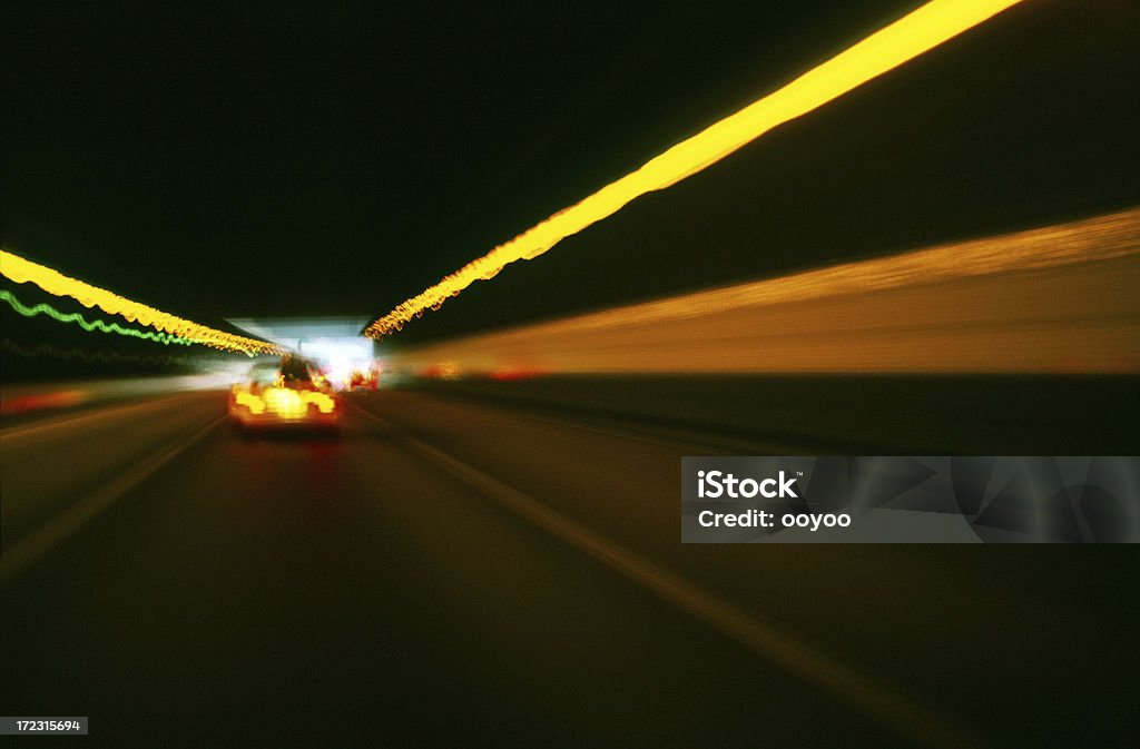 tunnel de vitesse - Photo de Course-poursuite libre de droits