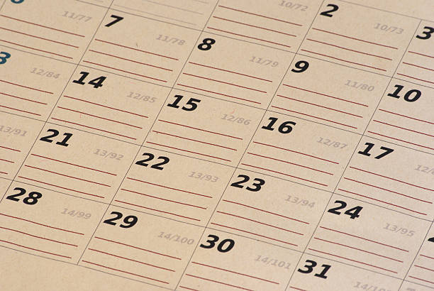 istock Calendar on brown paper 172318254