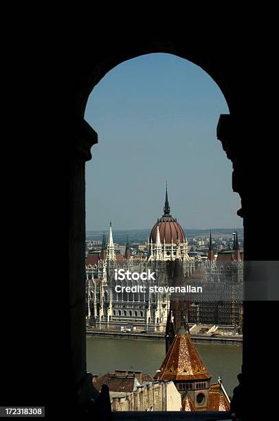 Parlamento De Budapest Foto de stock y más banco de imágenes de Arco - Característica arquitectónica - Arco - Característica arquitectónica, Arquitectura, Borde