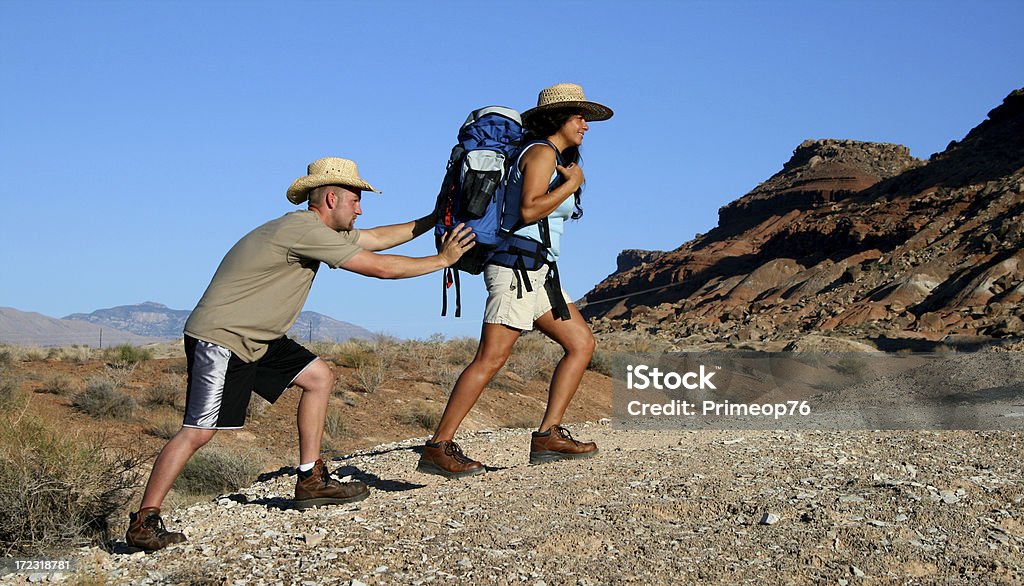 Costretti a fare escursioni - Foto stock royalty-free di Deserto