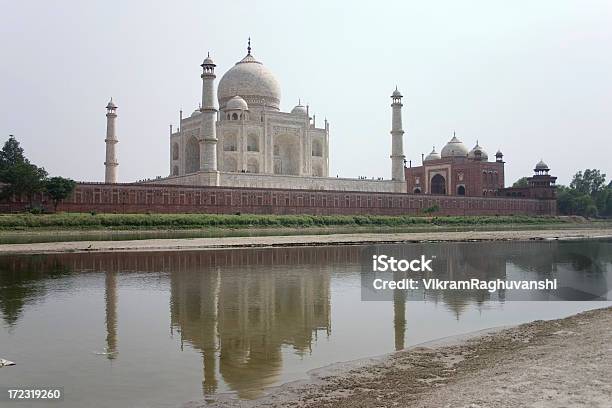 아그라의 타지마할 계속하였습니다 아시아판 역사적 기념물과 7대 Mughal Empire에 대한 스톡 사진 및 기타 이미지 - Mughal Empire, 건물 외관, 건설 산업