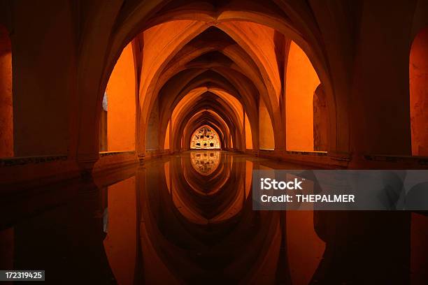 Relaes Alcazares Siviglia - Fotografie stock e altre immagini di Siviglia - Siviglia, Palazzo Reale, Acqua