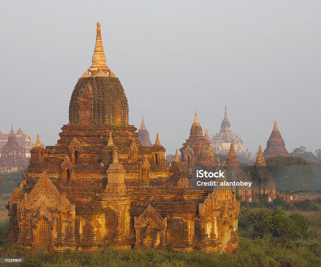 Bagan, Myanmar: Pagode Thambula luz do nascer do sol - Royalty-free Bagan Foto de stock