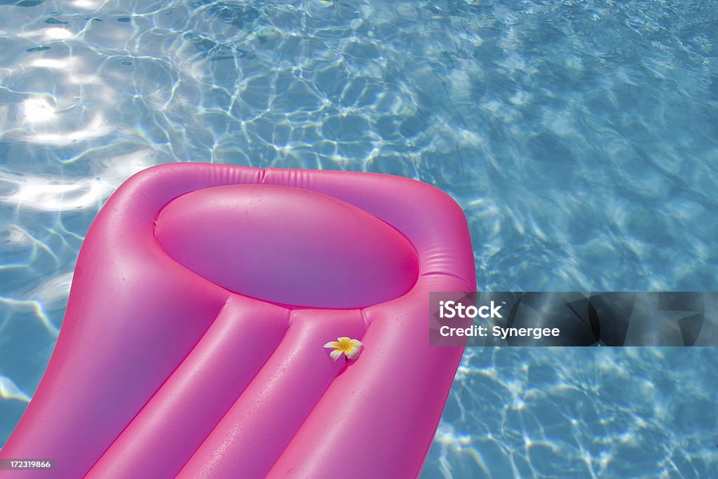 Розовый lilo 1 - Стоковые фото Матрац для бассейна роялти-фри