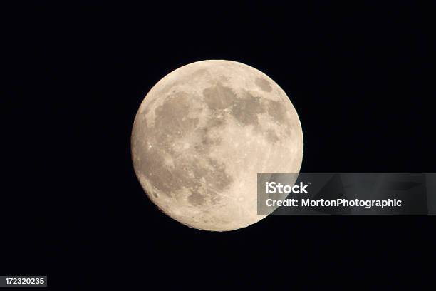 Luna Piena - Fotografie stock e altre immagini di Luna - Luna, Full frame, Paesaggio lunare