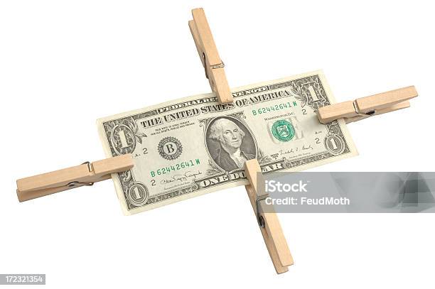 Один Доллар Между Clothespins — стоковые фотографии и другие картинки Франклин - Теннесси - Франклин - Теннесси, Абстрактный, Американская валюта