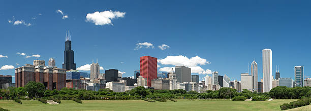 istock Chicago Skyline and Grant Park 172322592