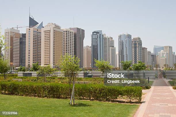 Abu Dhabi Skyline - zdjęcia stockowe i więcej obrazów Abu Zabi - Abu Zabi, Arabia, Architektura