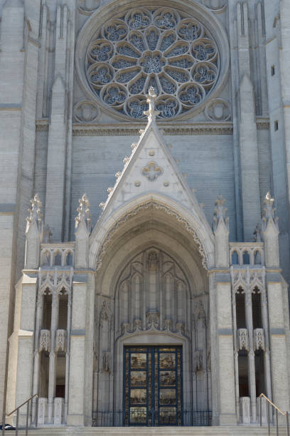 istock Grace Cathedral in San Francisco, California 1723235954