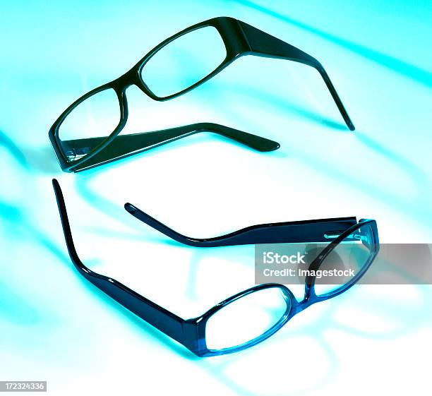 Foto de Dois Pares De Óculos e mais fotos de stock de Ler - Ler, Acessório ocular, Compatibilidade