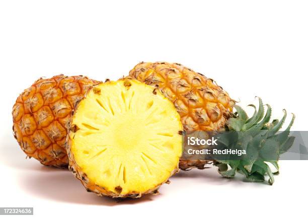 Piña Trio Foto de stock y más banco de imágenes de Agricultura - Agricultura, Piña, Alimento