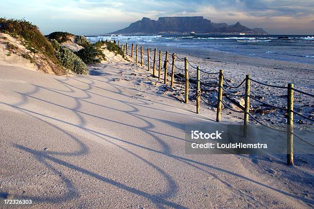 Table Mountain - Fotografie stock e altre immagini di Acqua - Acqua, Ambientazione esterna, Bellezza naturale