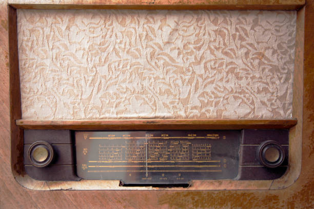 istock Retro grunge radio. 172327132