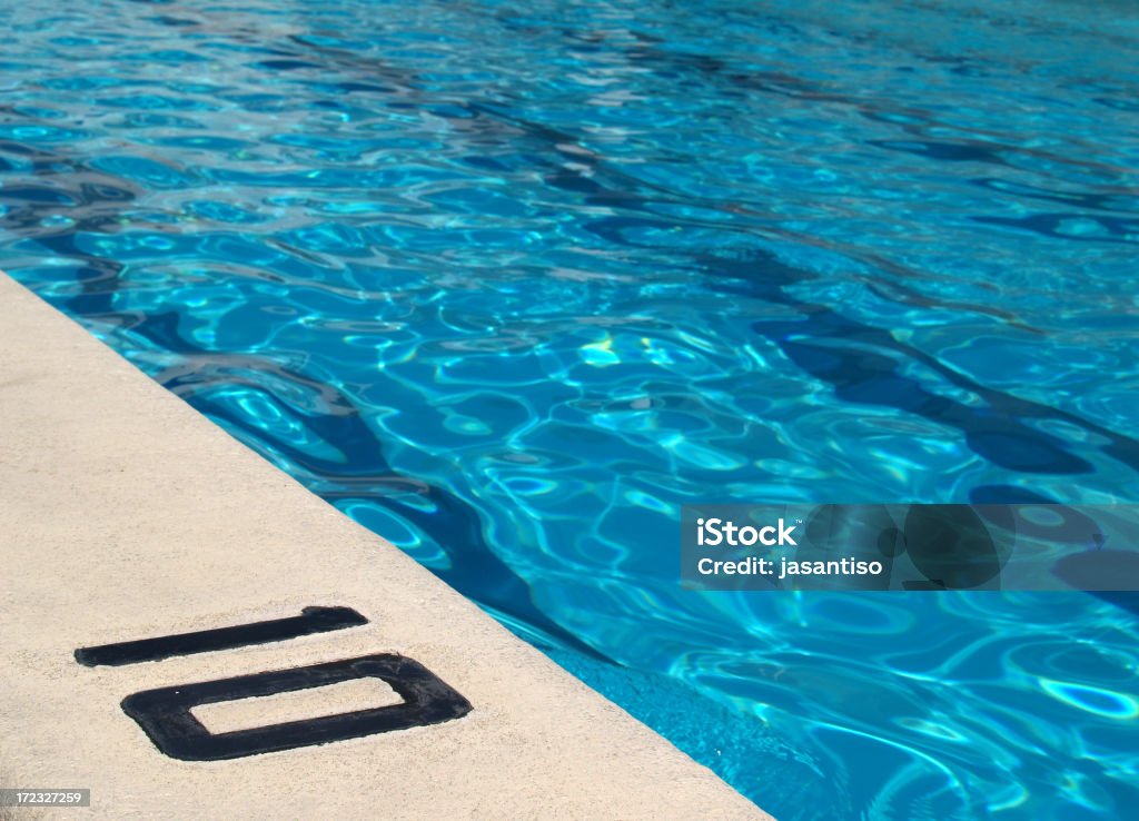 La piscina - Foto de stock de Piscina libre de derechos