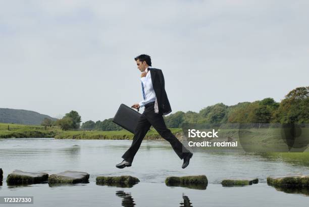 Foto de Saindo e mais fotos de stock de Alpondra - Alpondra, Cruzar, Pedra - Rocha