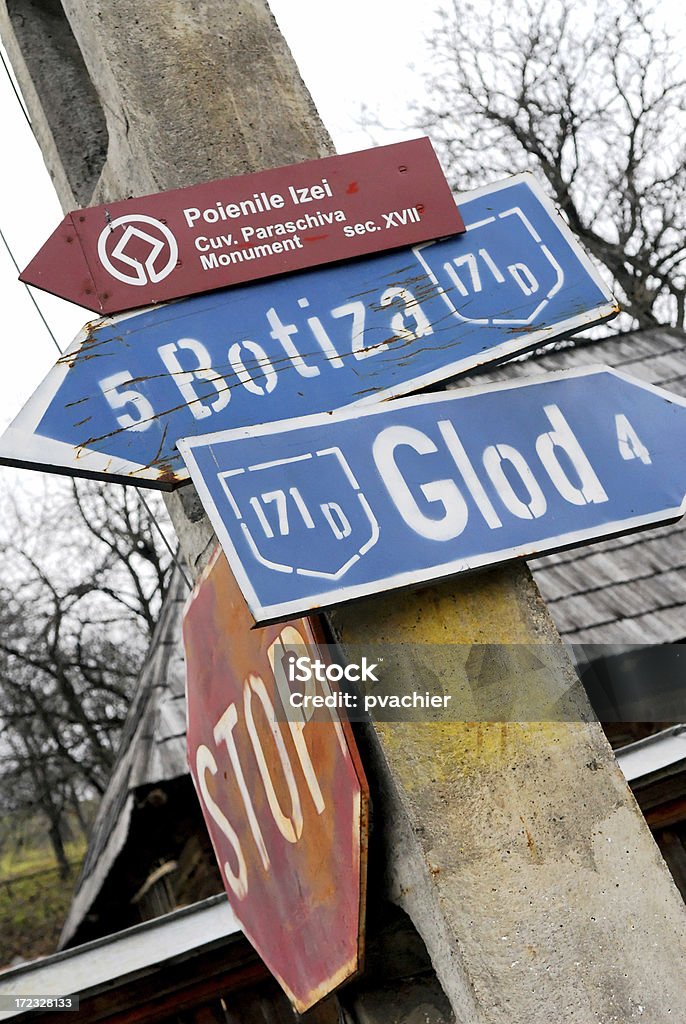 Signposts в сельских, Румыния - Стоковые фото Без людей роялти-фри