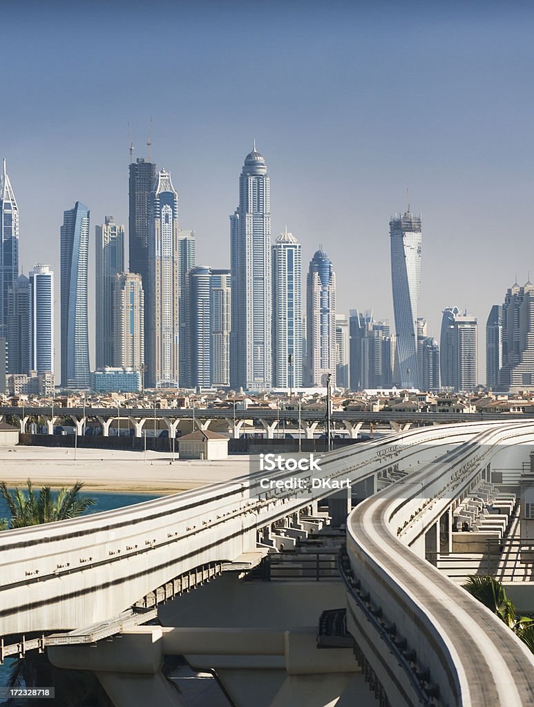 Strada per il futuro.  Dubai - Foto stock royalty-free di Acqua