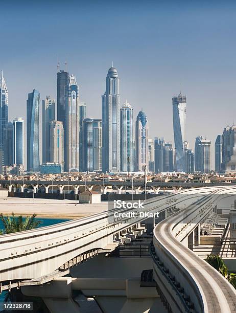 Strada Per Il Futuro Dubai - Fotografie stock e altre immagini di Acqua - Acqua, Affari, Ambientazione esterna