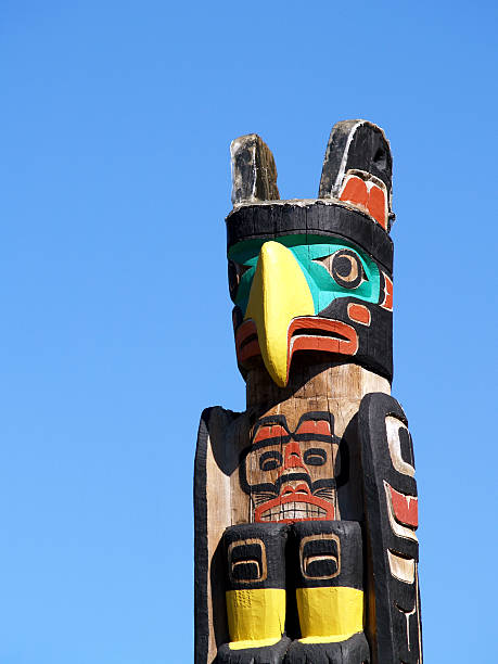 istock Eagle totem against a blue sky 172329422